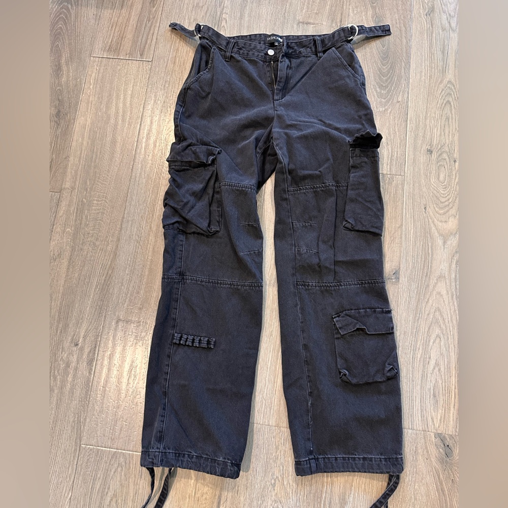 Fashion Nova Cargo Jeans